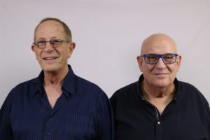 Cover image for בנעימה אישית