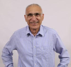 Cover image for חגיגה עם אומנים